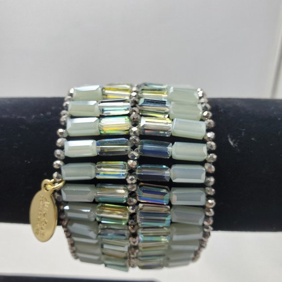 ALI KHAN mint glass beaded stretch bracelet with gift box - Picture 2 of 5